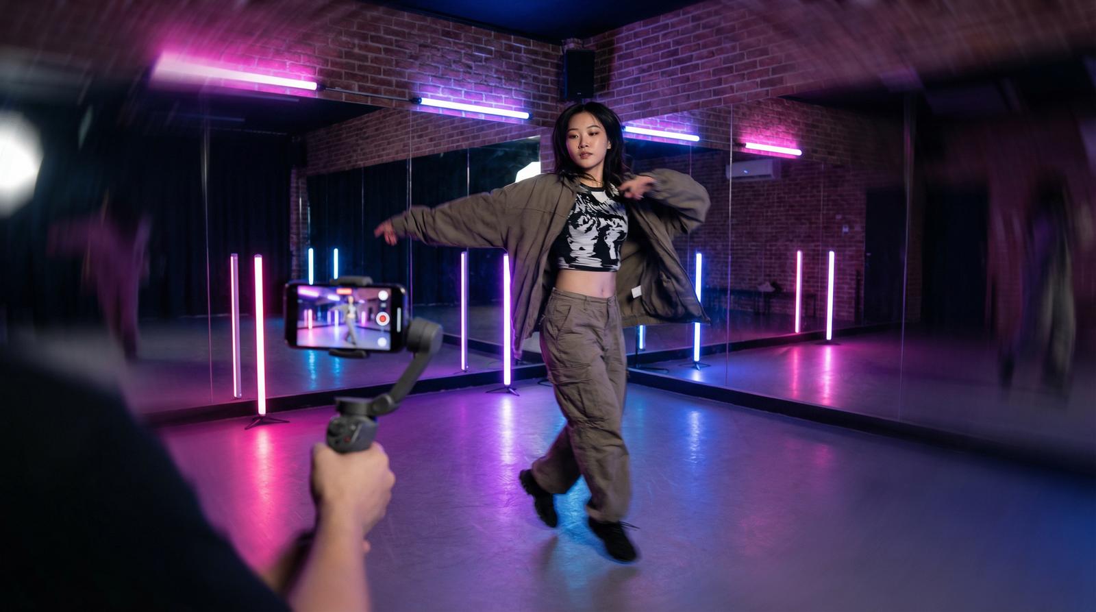 午夜大片舞蹈短视频